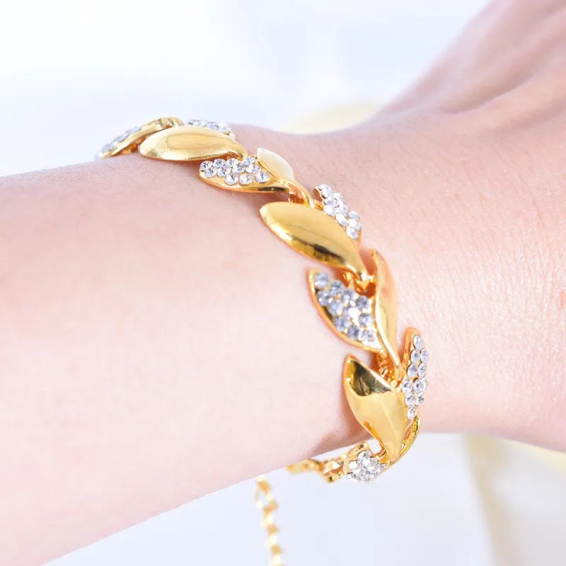 Gold Leaf Crystal Pendant Bracelet