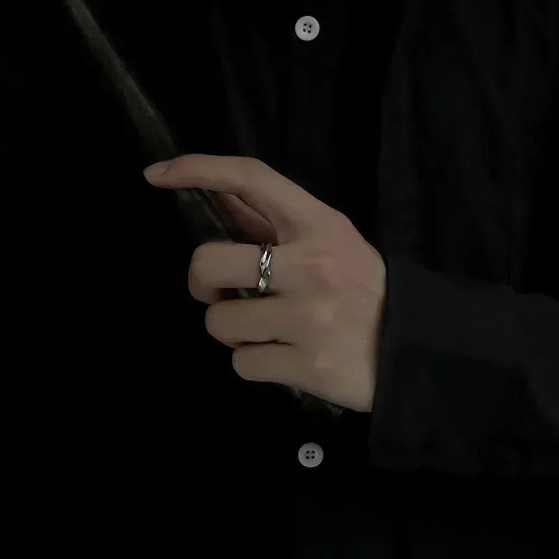 Crowned Twist Open Ring
