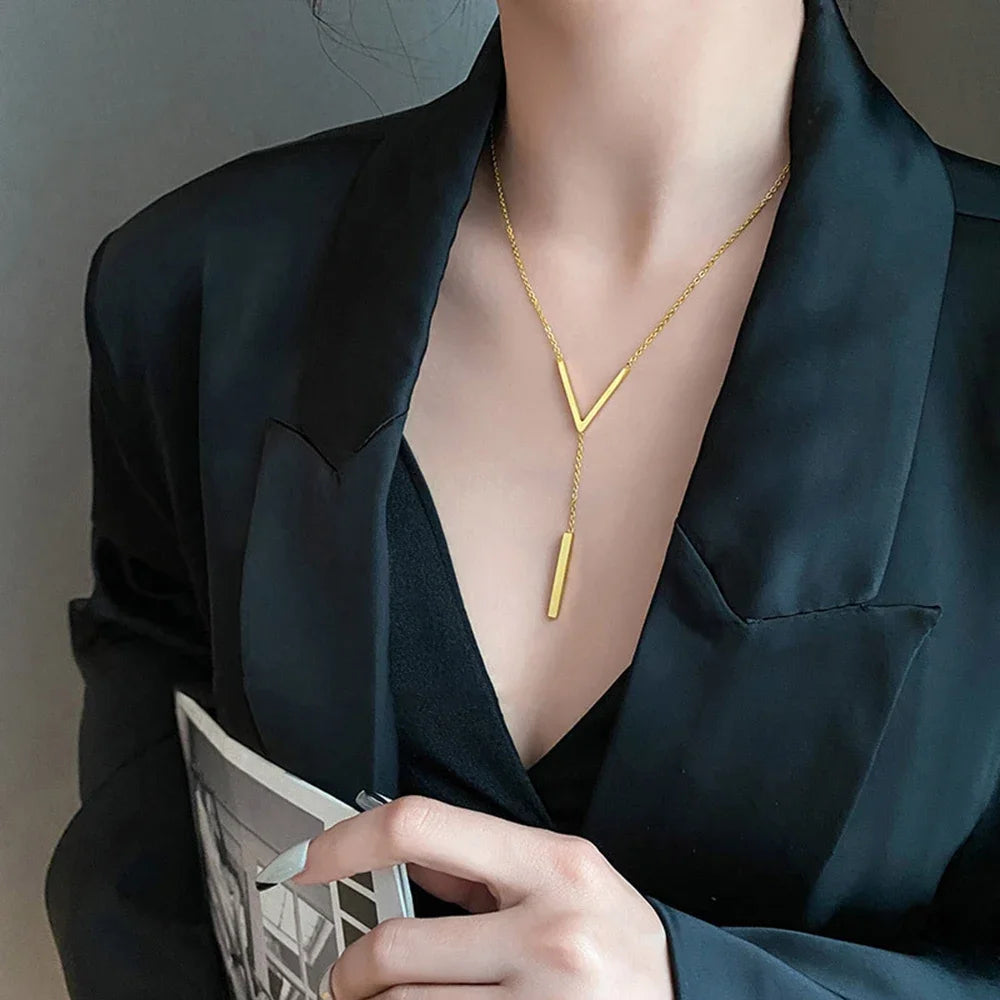 V-Shaped Clavicle Chain Necklace