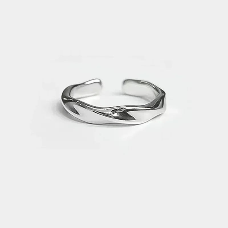 Crowned Twist Open Ring
