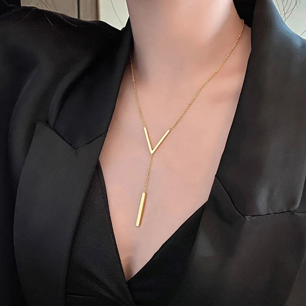 V-Shaped Clavicle Chain Necklace