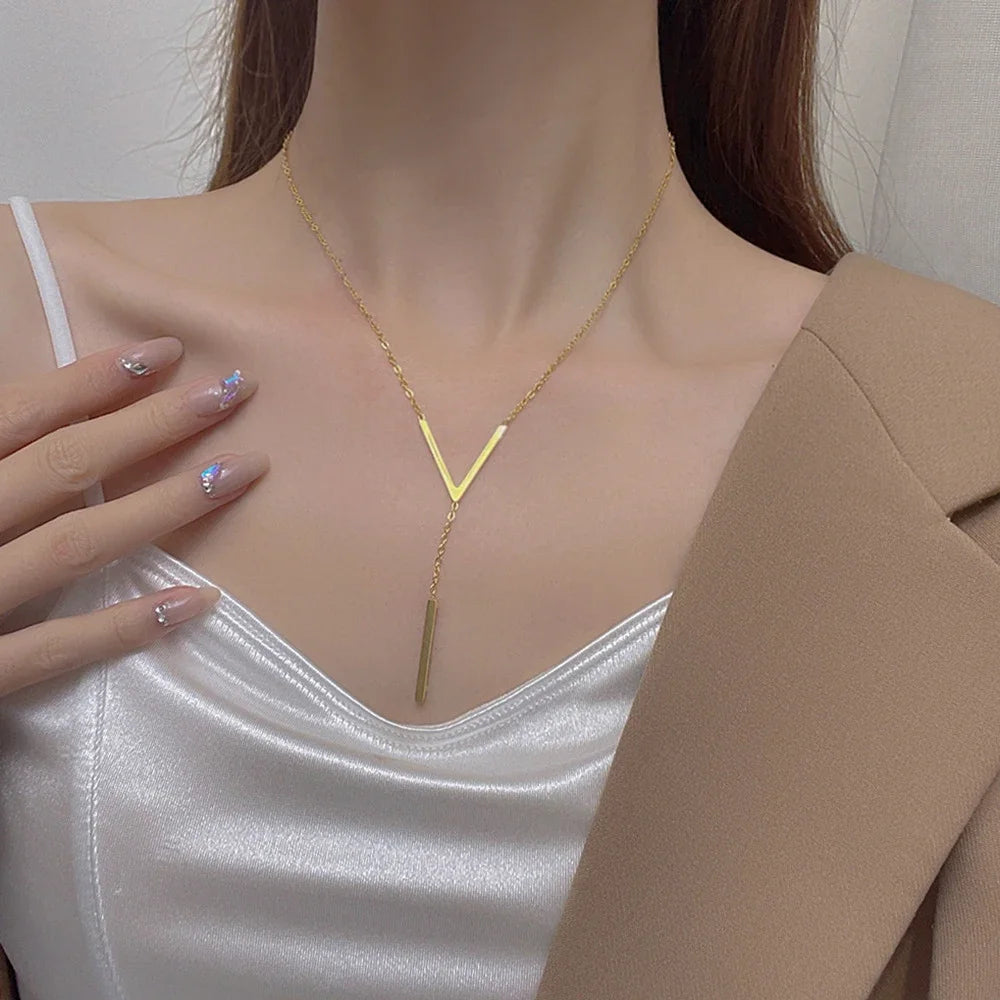 V-Shaped Clavicle Chain Necklace