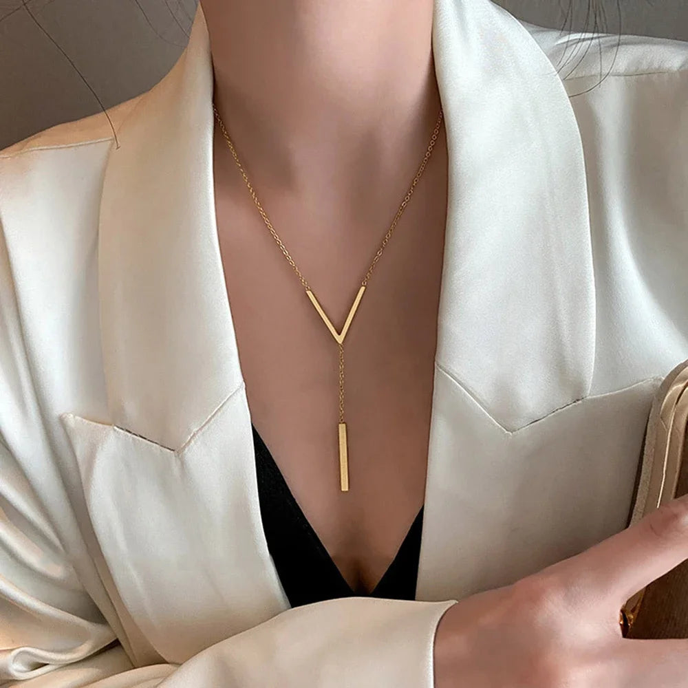 V-Shaped Clavicle Chain Necklace